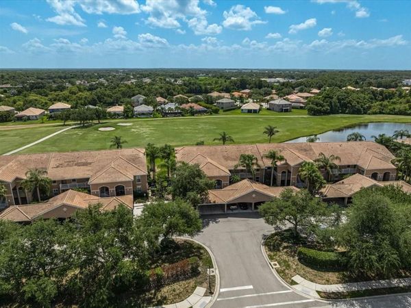 915 FAIRWAYCOVE LANE, Unit 201, BRADENTON, FL 34212