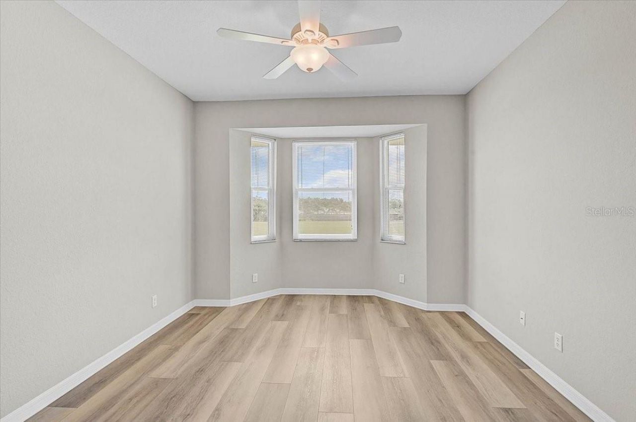 915 Fairwaycove Lane, Unit 201, Bradenton, FL 34212 Photo