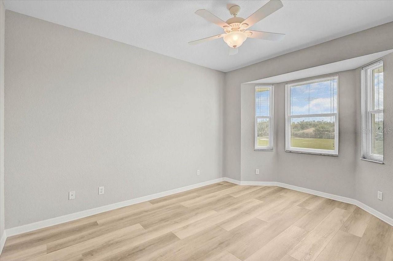 915 Fairwaycove Lane, Unit 201, Bradenton, FL 34212 Photo