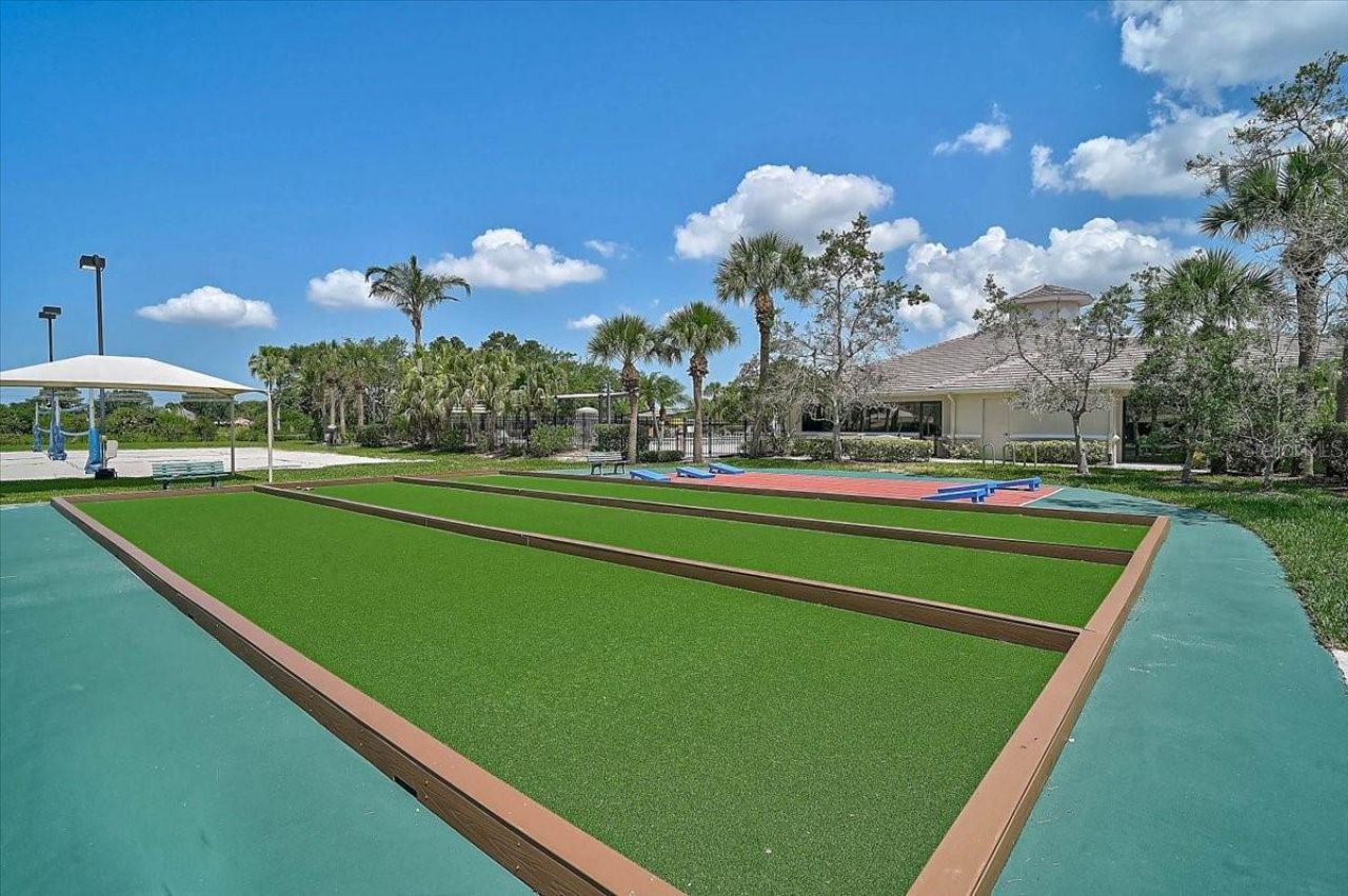 915 Fairwaycove Lane, Unit 201, Bradenton, FL 34212 Photo