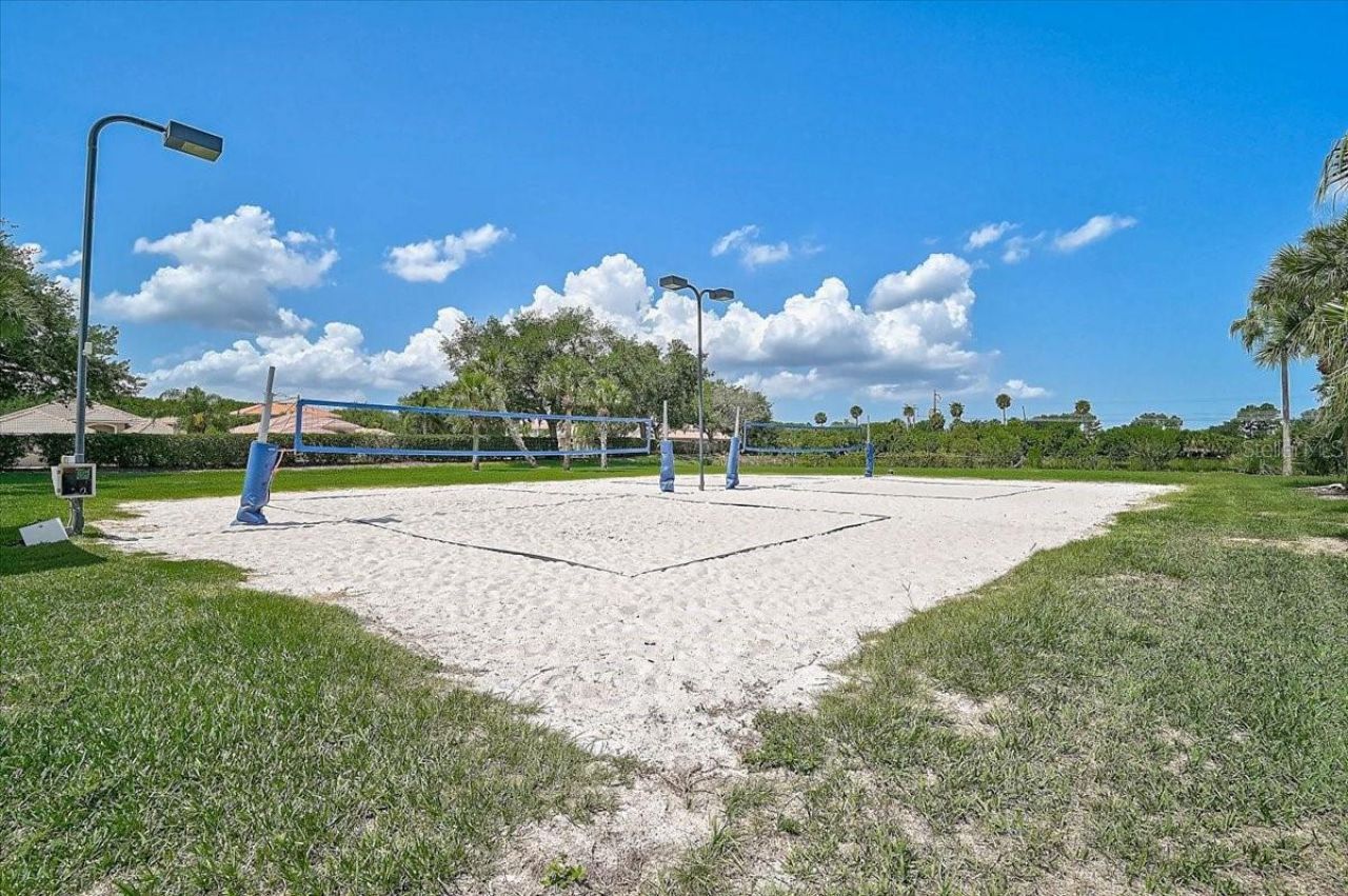 915 Fairwaycove Lane, Unit 201, Bradenton, FL 34212 Photo