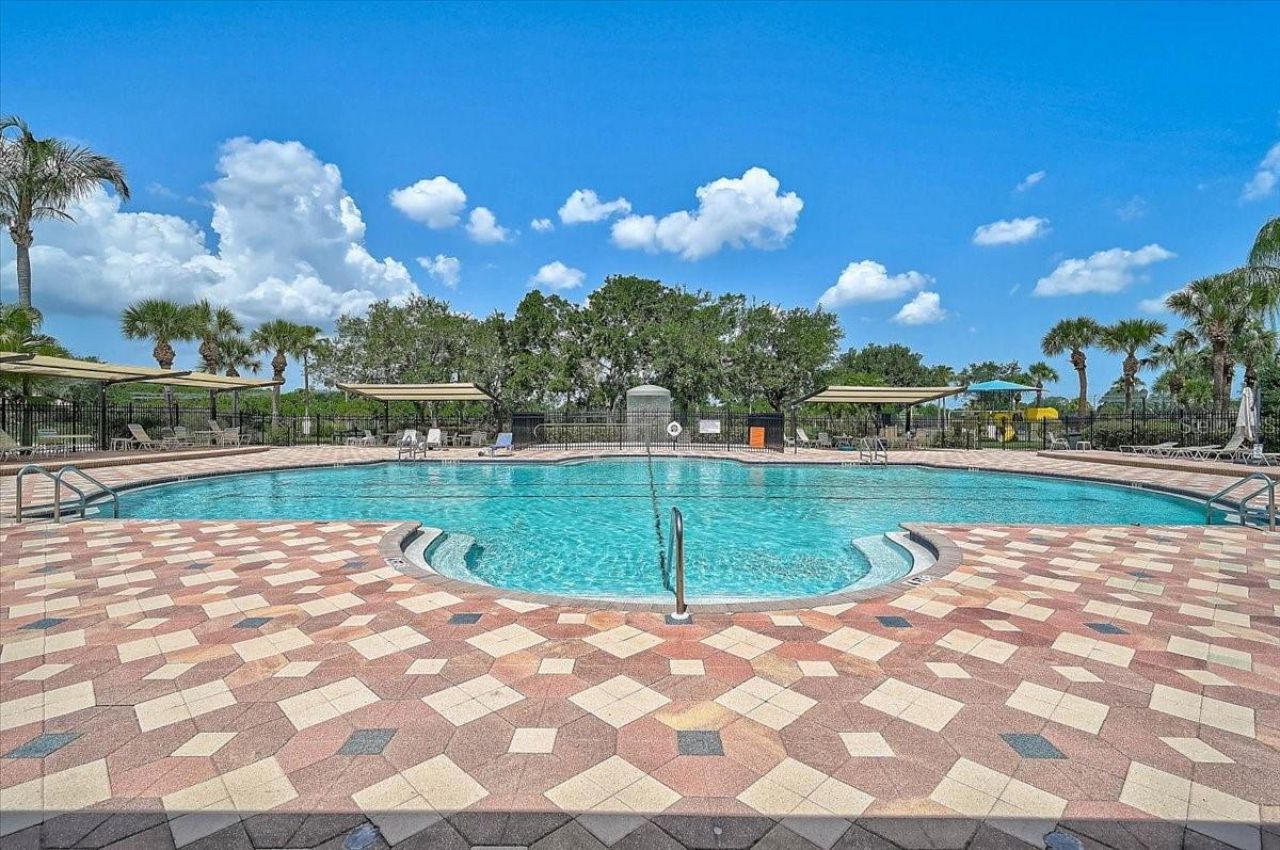 915 Fairwaycove Lane, Unit 201, Bradenton, FL 34212 Photo
