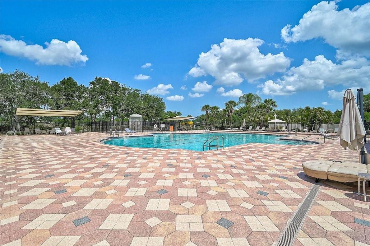915 Fairwaycove Lane, Unit 201, Bradenton, FL 34212 Photo