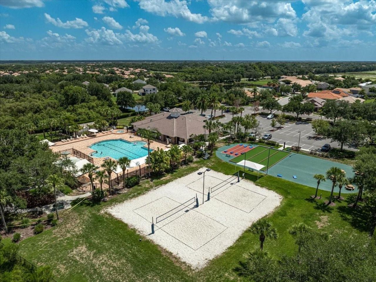 915 Fairwaycove Lane, Unit 201, Bradenton, FL 34212 Photo