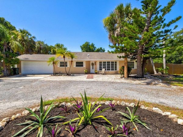 211 AVENIDA DE BAHIA , NOKOMIS, FL 34275