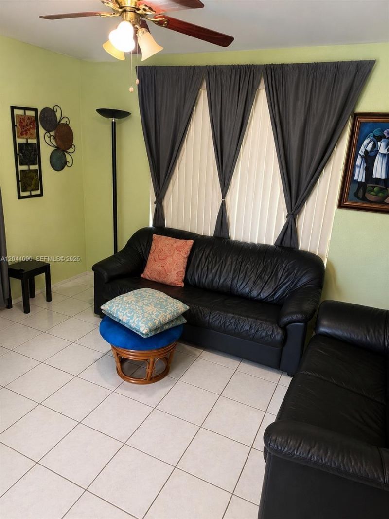 11832 SW 185th Ter, Miami, FL 33177 Photo