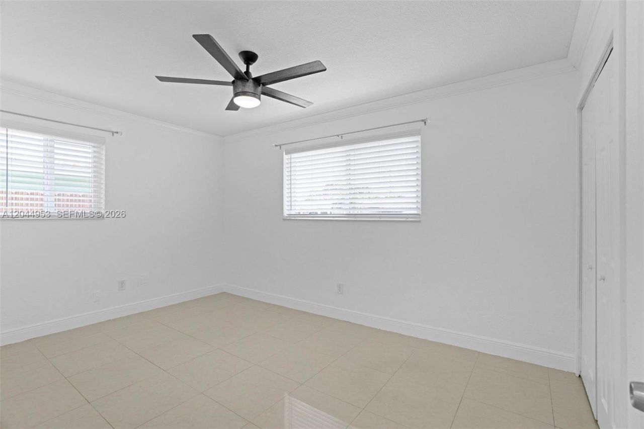 8891 NW 11th St , Pembroke Pines, FL 33024 Photo