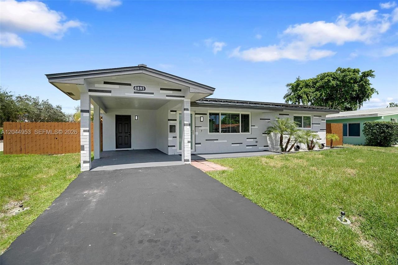 8891 NW 11th St , Pembroke Pines, FL 33024 Photo