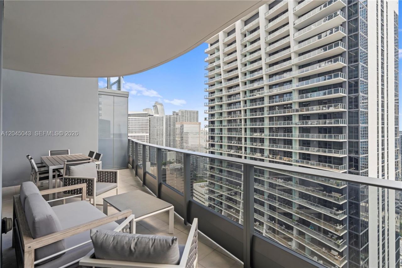 1000 E Brickell Plz , Unit 3803, Miami, FL 33131 Photo
