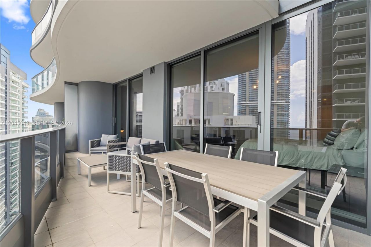 1000 E Brickell Plz , Unit 3803, Miami, FL 33131 Photo