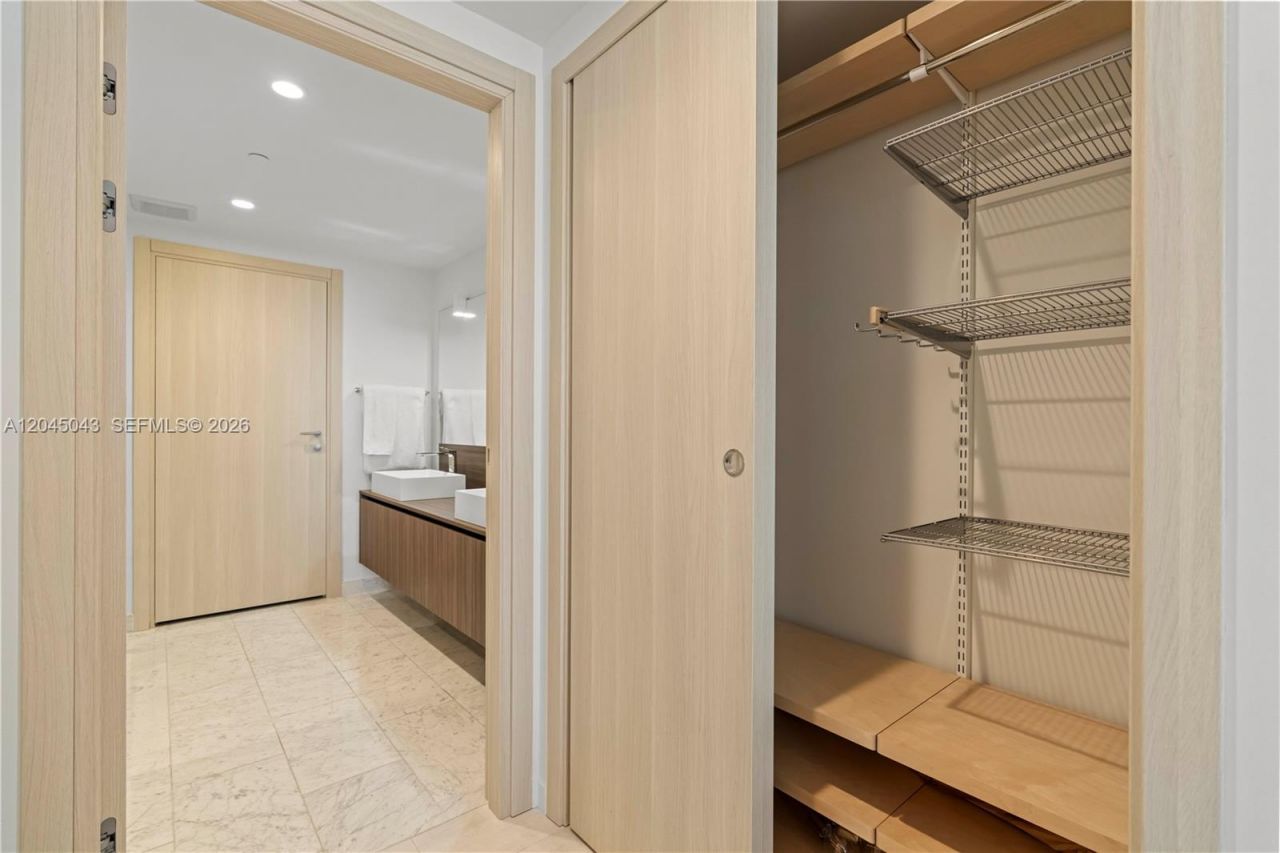 1000 E Brickell Plz , Unit 3803, Miami, FL 33131 Photo