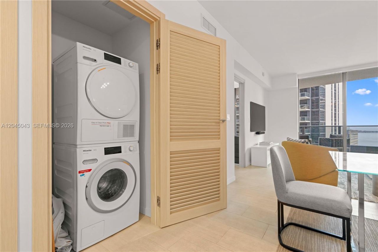 1000 E Brickell Plz , Unit 3803, Miami, FL 33131 Photo
