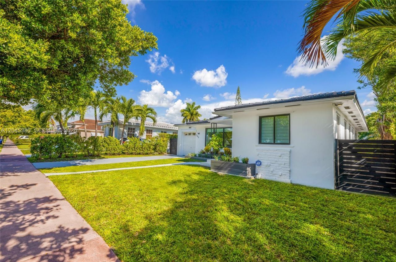 365 Fairway Dr , Miami Beach, FL 33141 Photo