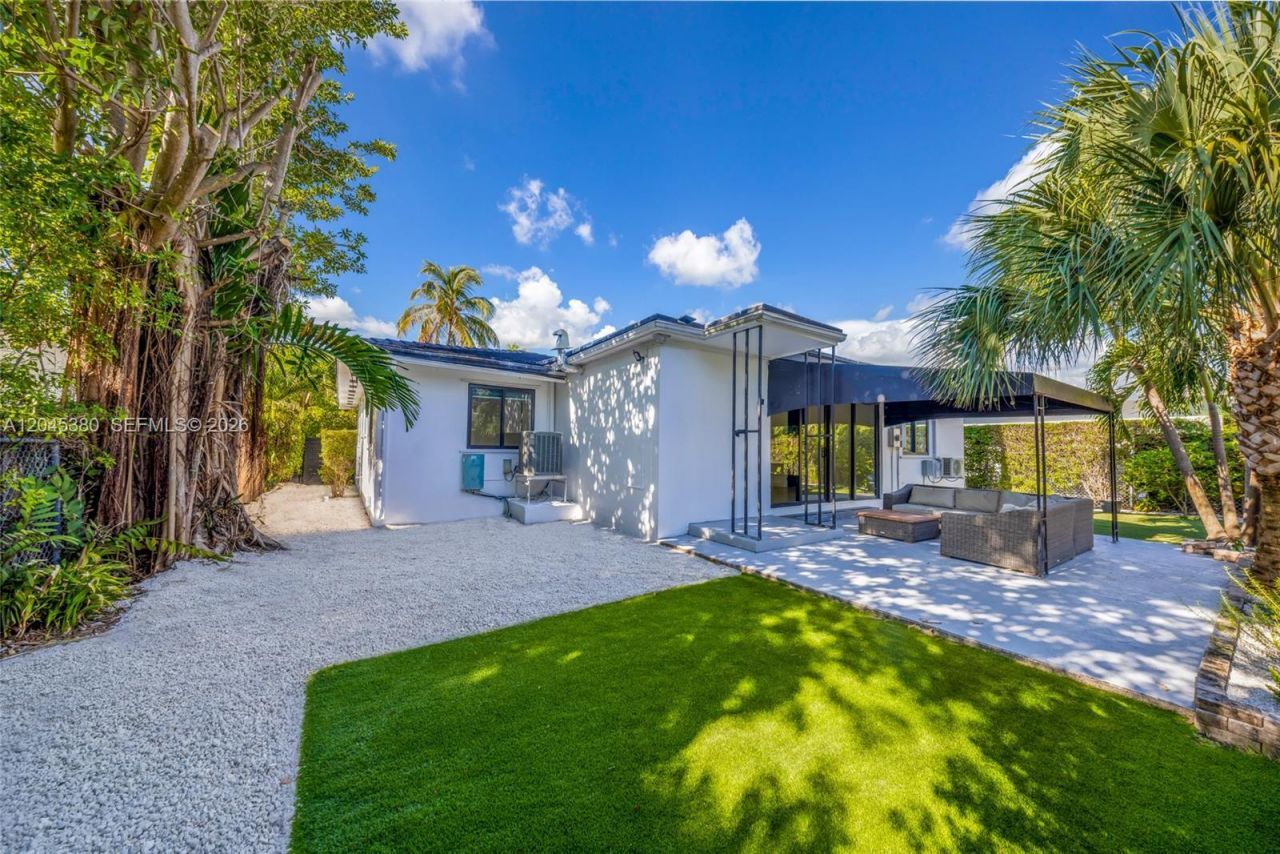 365 Fairway Dr , Miami Beach, FL 33141 Photo
