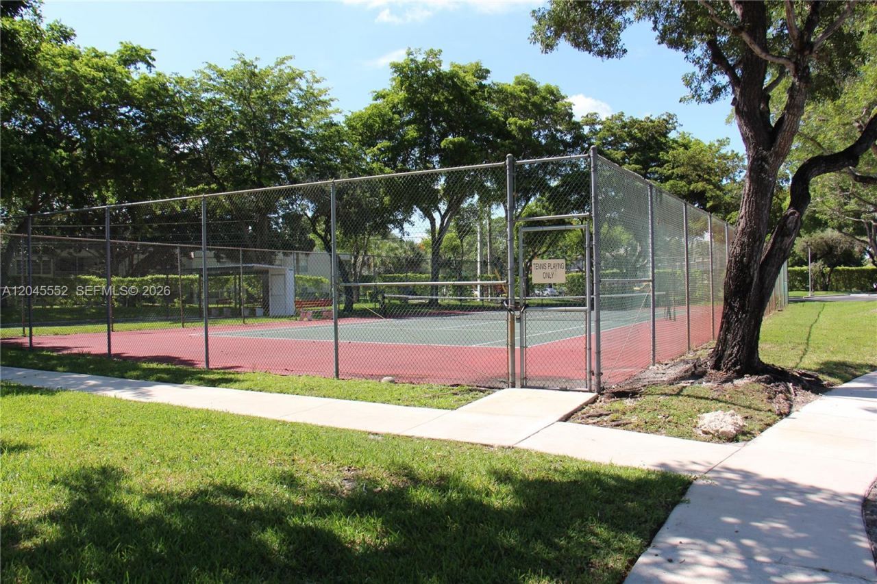 9459 W Mcnab Rd , Unit 215, Tamarac, FL 33321 Photo
