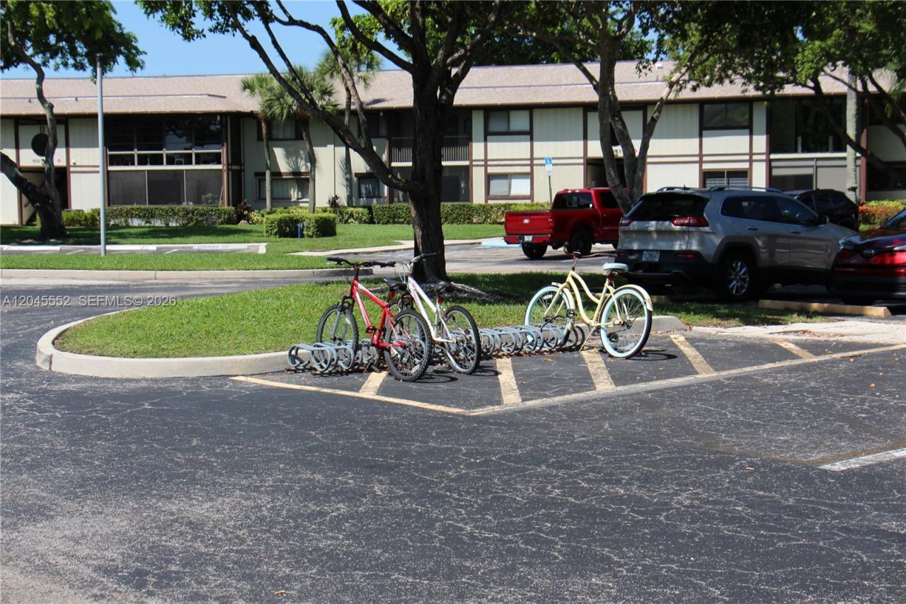 9459 W Mcnab Rd , Unit 215, Tamarac, FL 33321 Photo