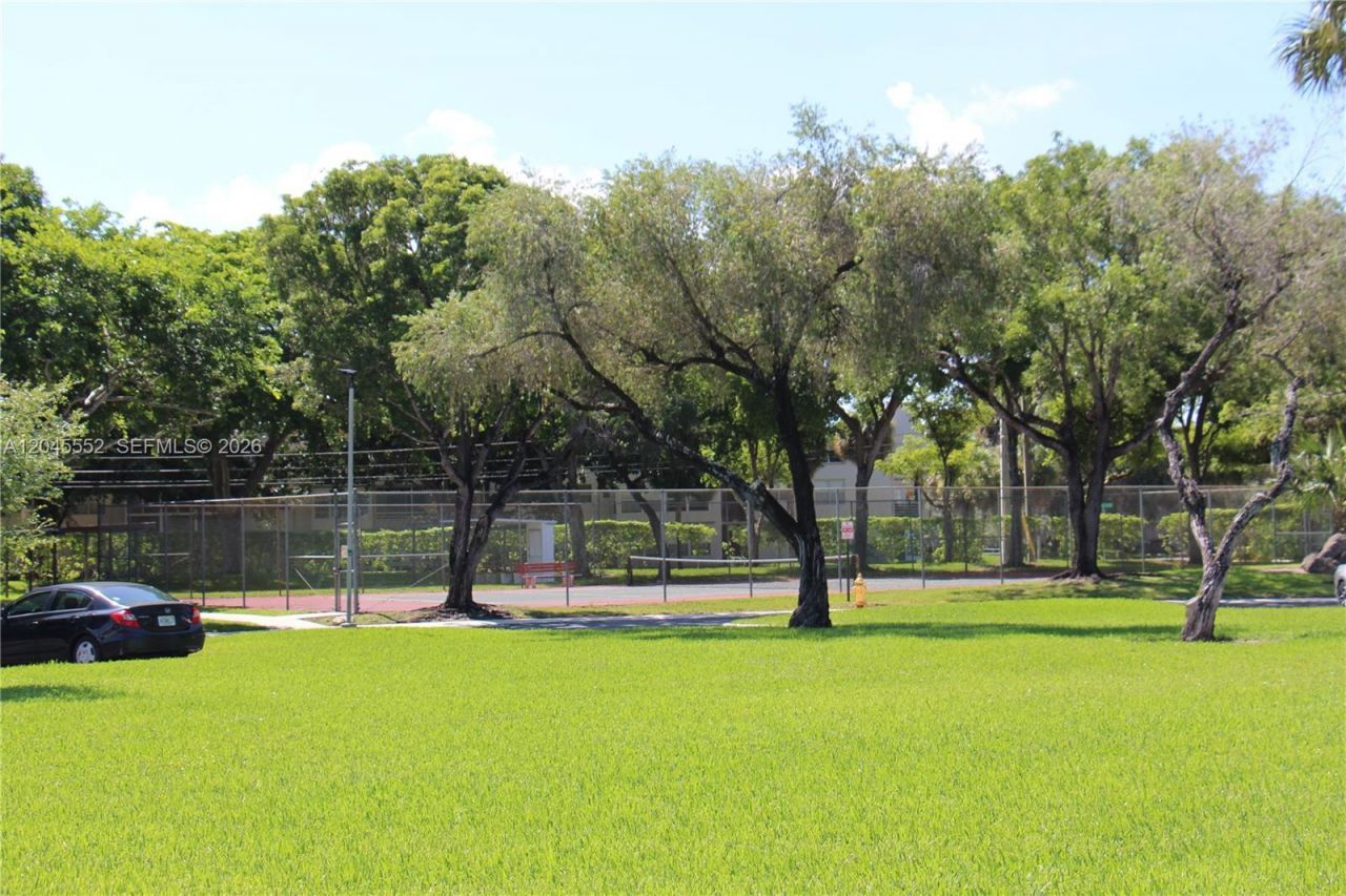 9459 W Mcnab Rd , Unit 215, Tamarac, FL 33321 Photo