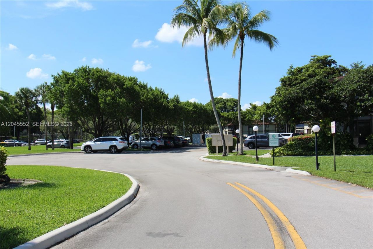9459 W Mcnab Rd , Unit 215, Tamarac, FL 33321 Photo