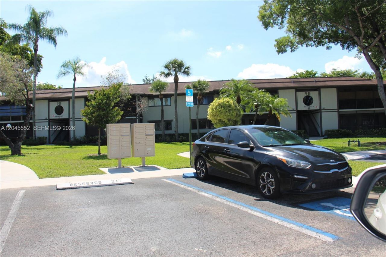 9459 W Mcnab Rd , Unit 215, Tamarac, FL 33321 Photo