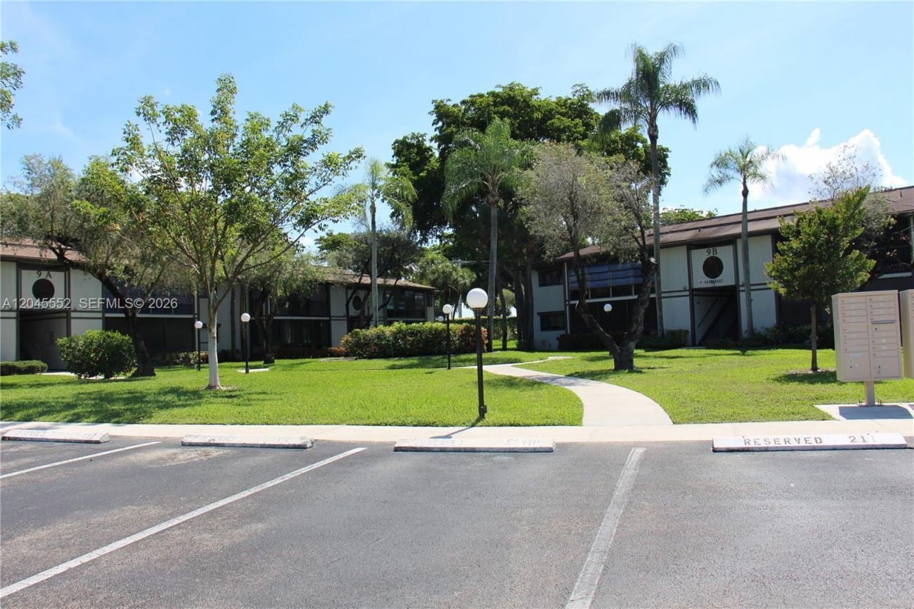 9459 W Mcnab Rd , Unit 215, Tamarac, FL 33321 Photo