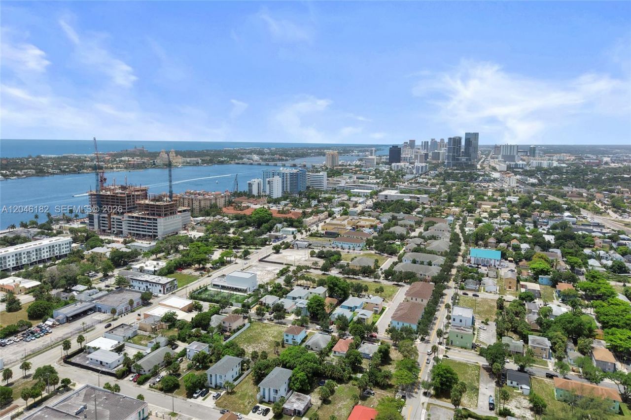 727 22nd St , Unit B, West Palm Beach, FL 33407 Photo