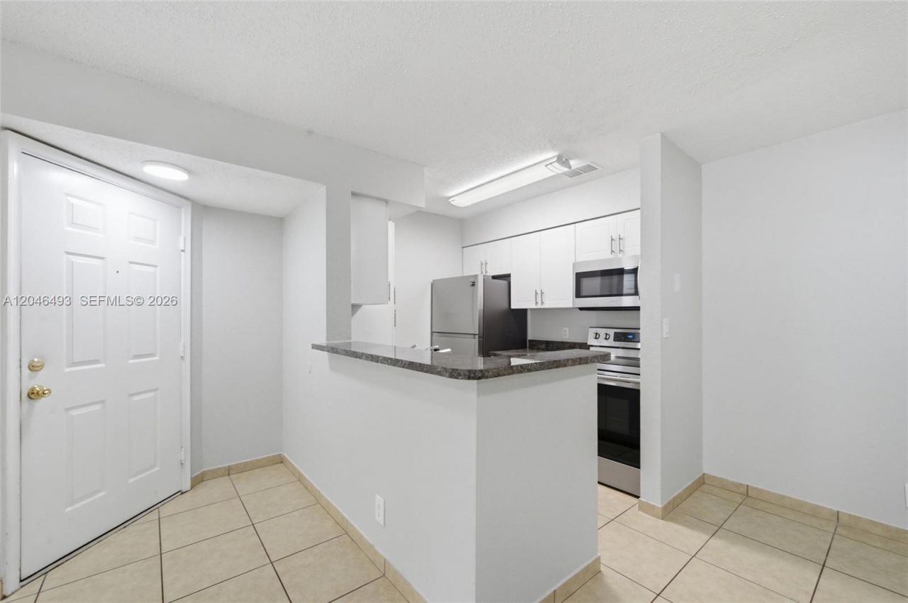 2846 S University Dr , Unit 4104, Davie, FL 33328 Photo