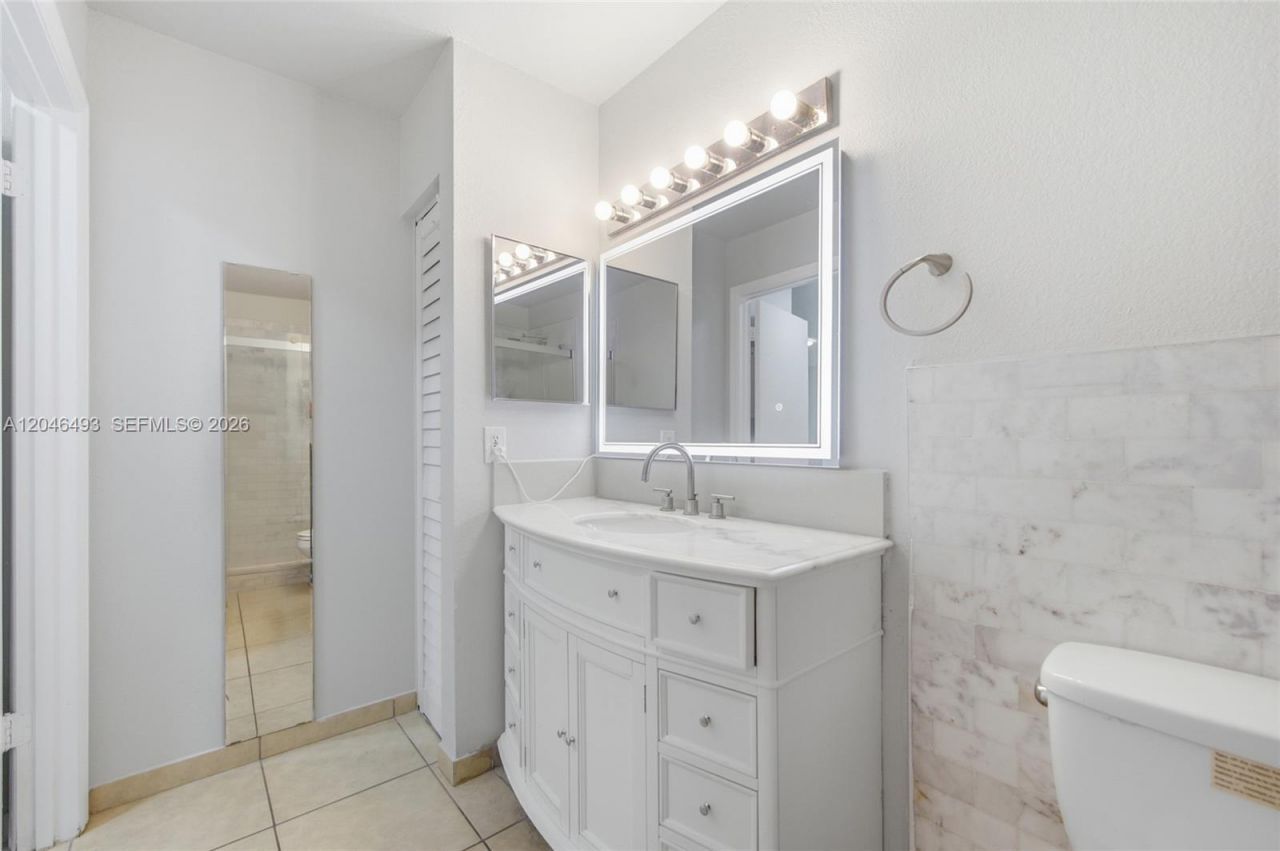 2846 S University Dr , Unit 4104, Davie, FL 33328 Photo