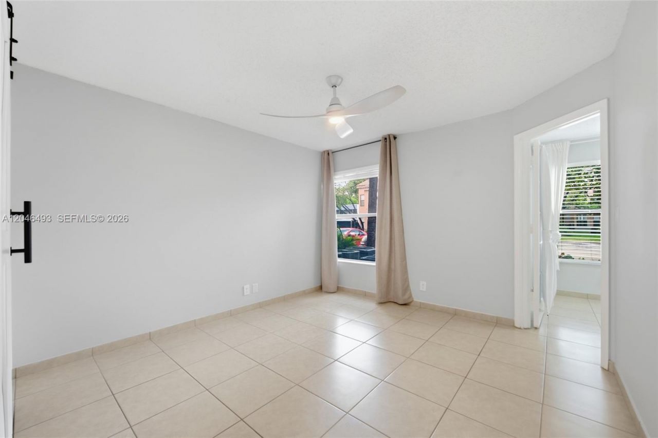 2846 S University Dr , Unit 4104, Davie, FL 33328 Photo