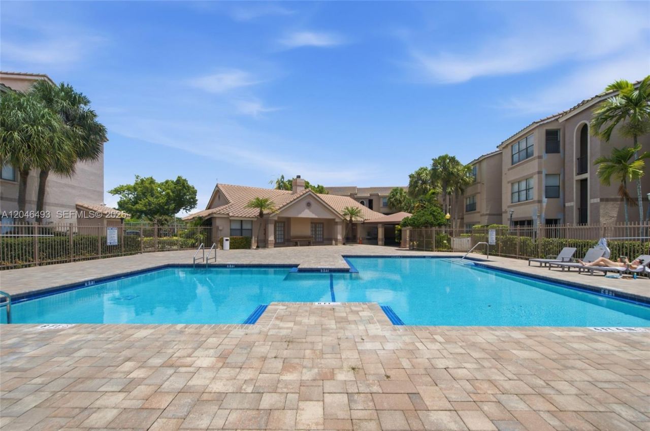 2846 S University Dr , Unit 4104, Davie, FL 33328 Photo