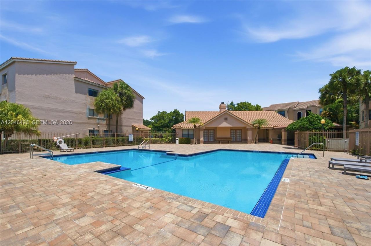 2846 S University Dr , Unit 4104, Davie, FL 33328 Photo