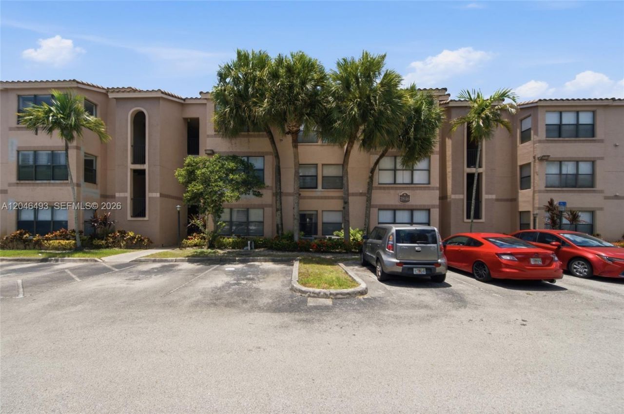 2846 S University Dr , Unit 4104, Davie, FL 33328 Photo
