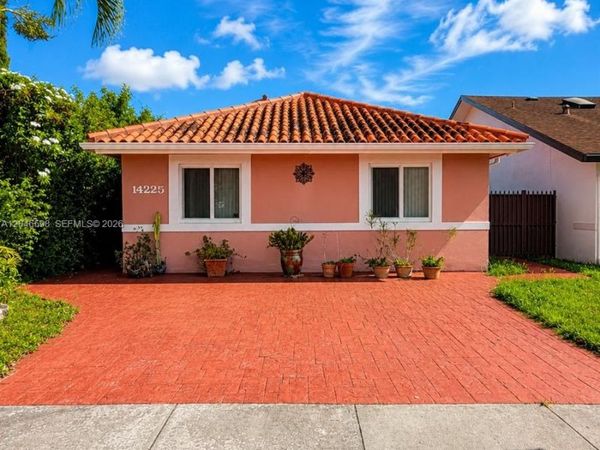 14225 SW 55th St , Miami, FL 33175