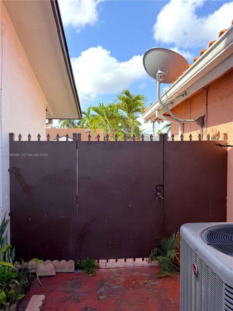 14225 SW 55th St, Miami, FL 33175 Photo