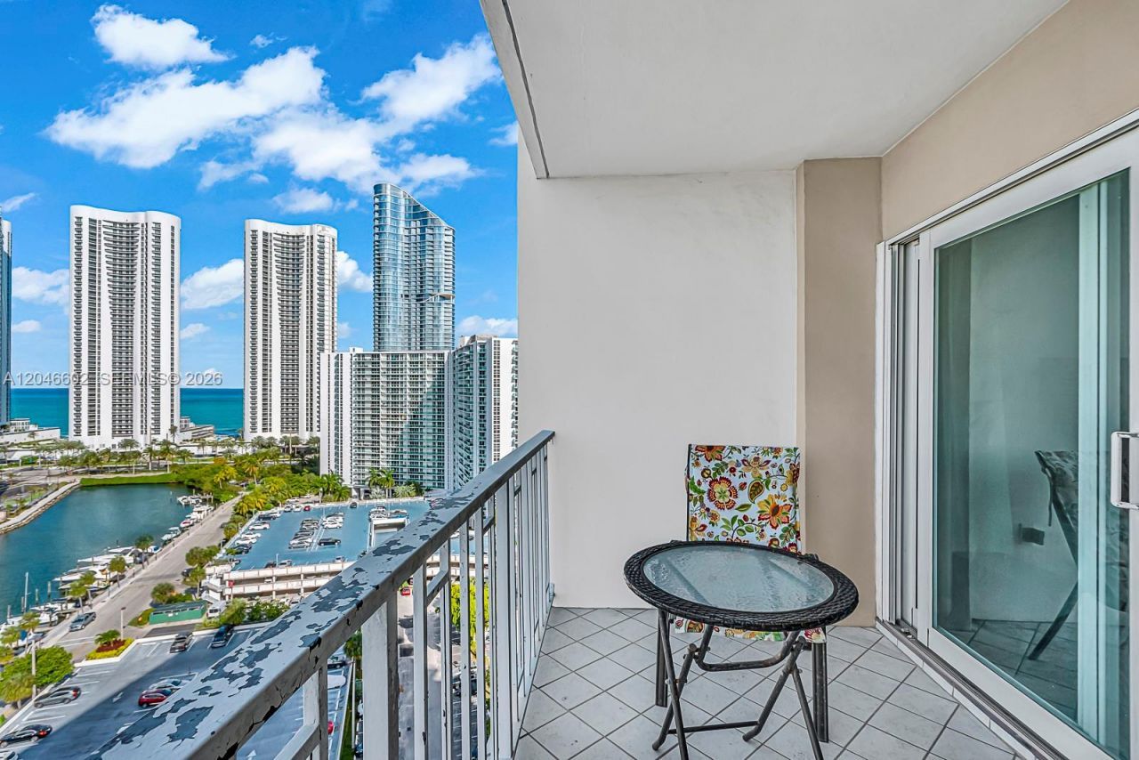300 Bayview Dr , Unit 1709, Sunny Isles Beach, FL 33160 Photo