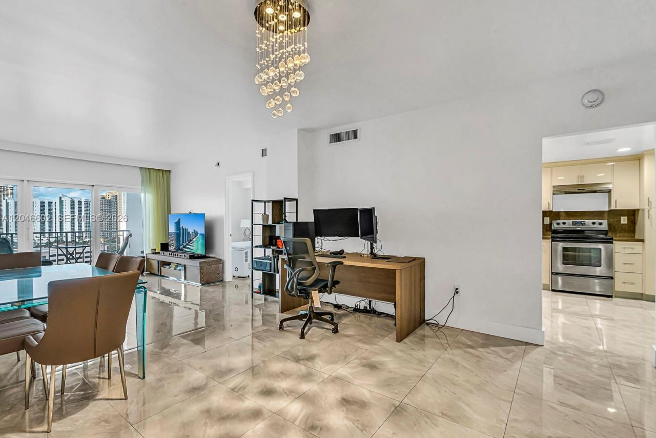 300 Bayview Dr , Unit 1709, Sunny Isles Beach, FL 33160 Photo