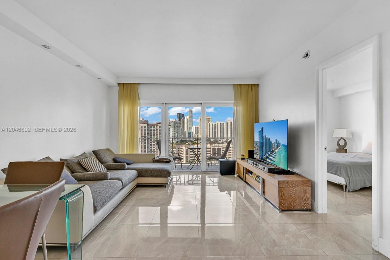 300 Bayview Dr , Unit 1709, Sunny Isles Beach, FL 33160 Photo