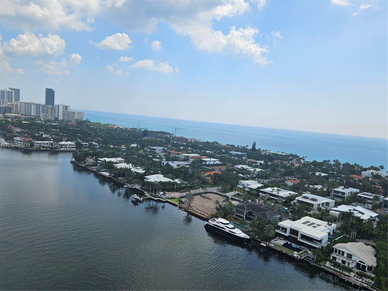 20201 E Country Club Dr , Unit 2409, Aventura, FL 33180 Photo