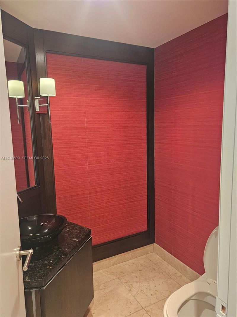 20201 E Country Club Dr , Unit 2409, Aventura, FL 33180 Photo