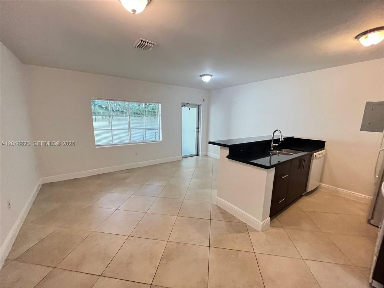 1034 Lenox Ave , Unit 4, Miami Beach, FL 33139 Photo