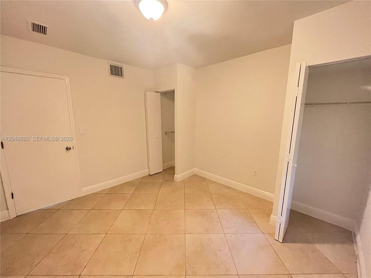 1034 Lenox Ave , Unit 4, Miami Beach, FL 33139 Photo