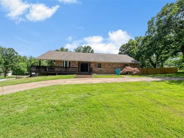 12192 Oak Hill Drive , Rolla, MO 65401