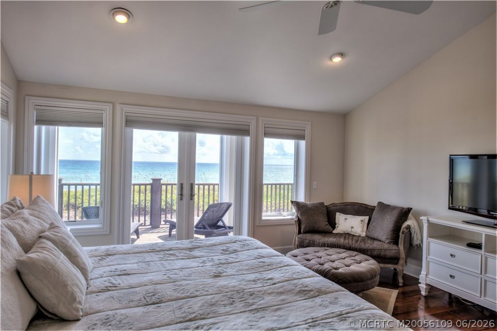 1871 NE Ocean Boulevard, Unit MAIN HOUSE, Stuart, FL 34996 Photo