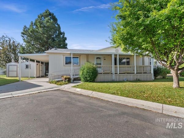 8236 W Vicksburg Lane, Boise, ID 83714