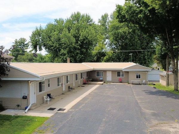 511 Vine Street, Wisconsin Dells, WI 53965