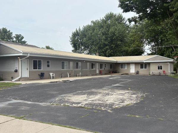 511 Vine Street, Wisconsin Dells, WI 53965