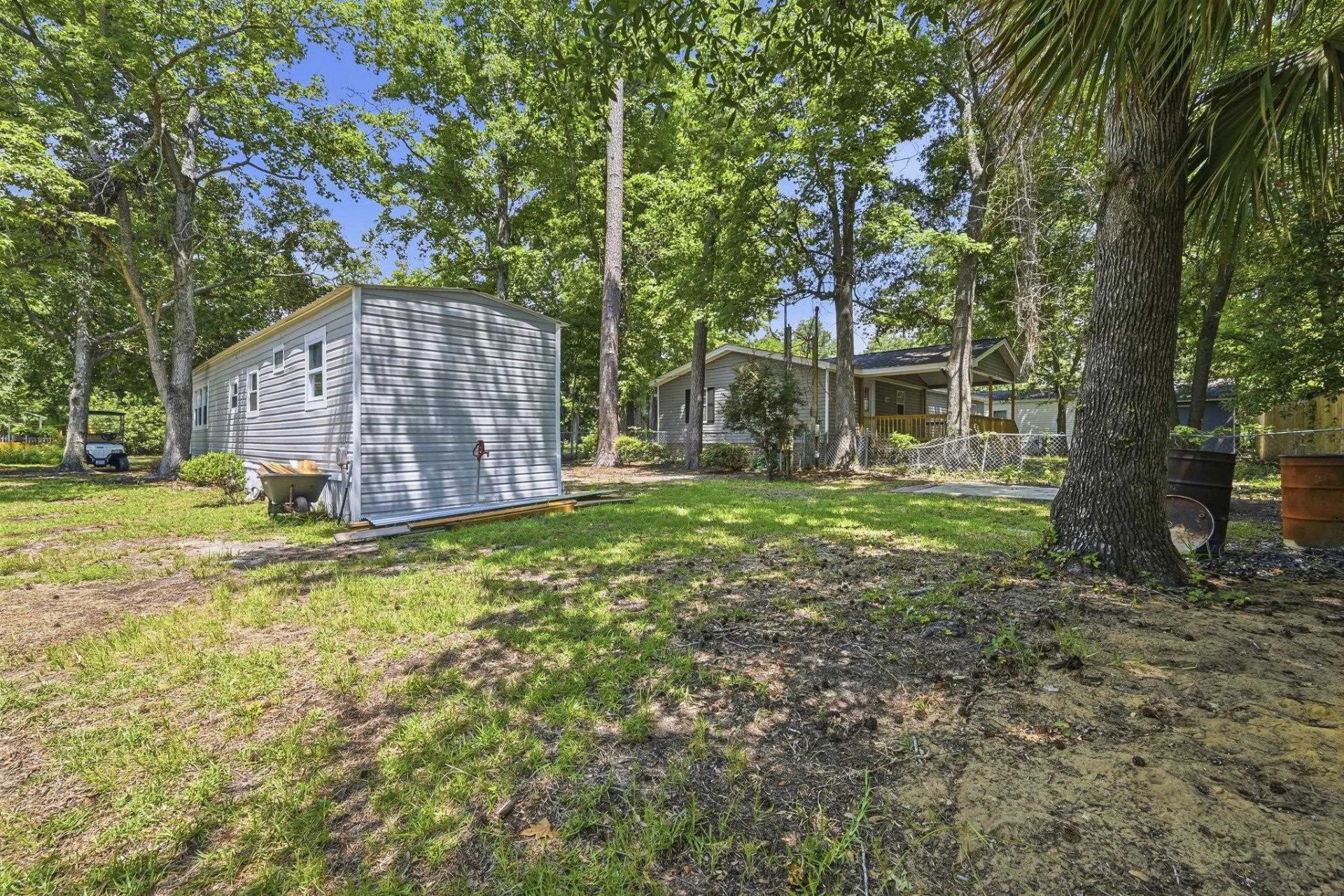 429 East Surfwind Dr. Photo 37