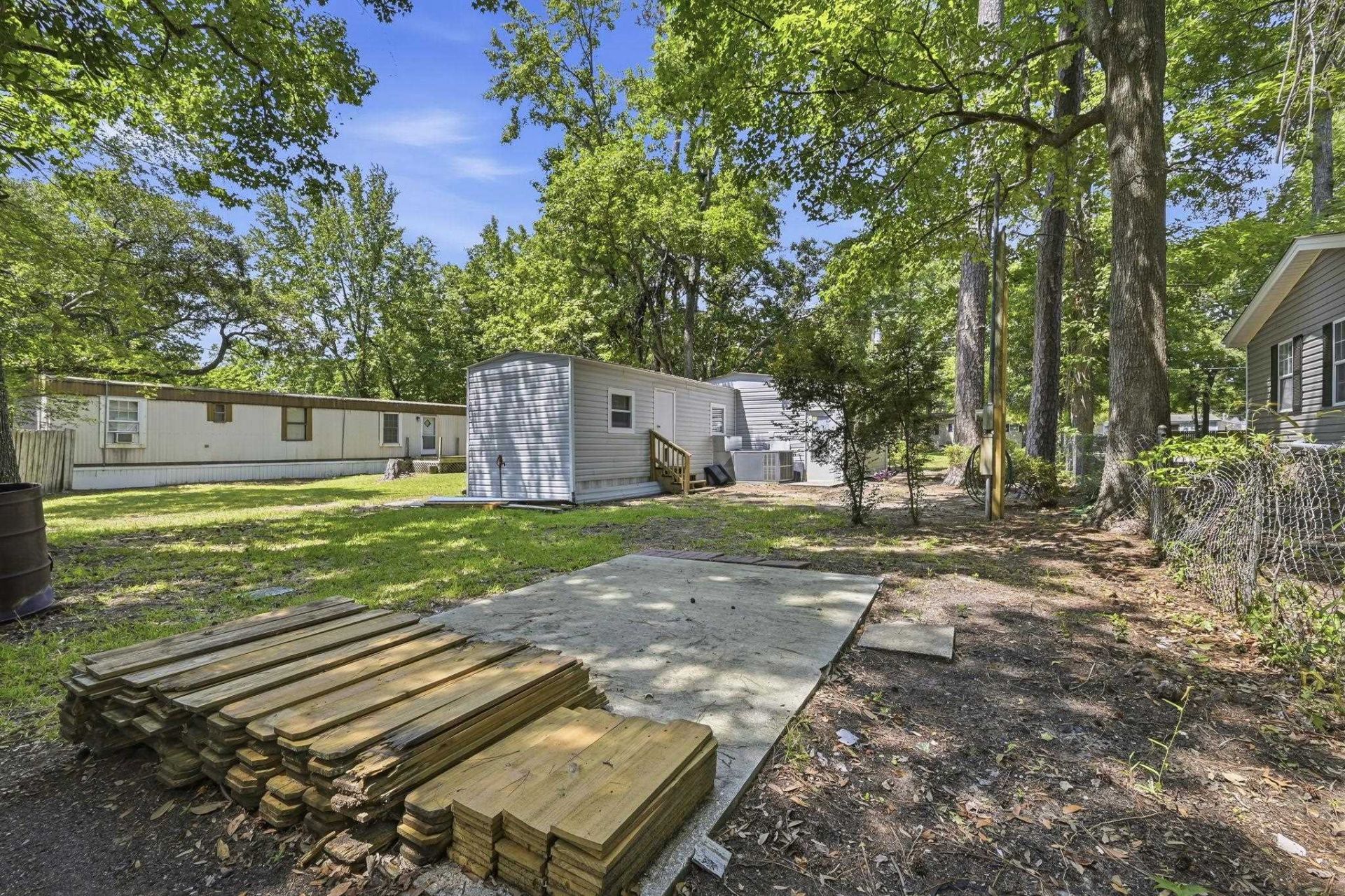 429 East Surfwind Dr. Photo 38