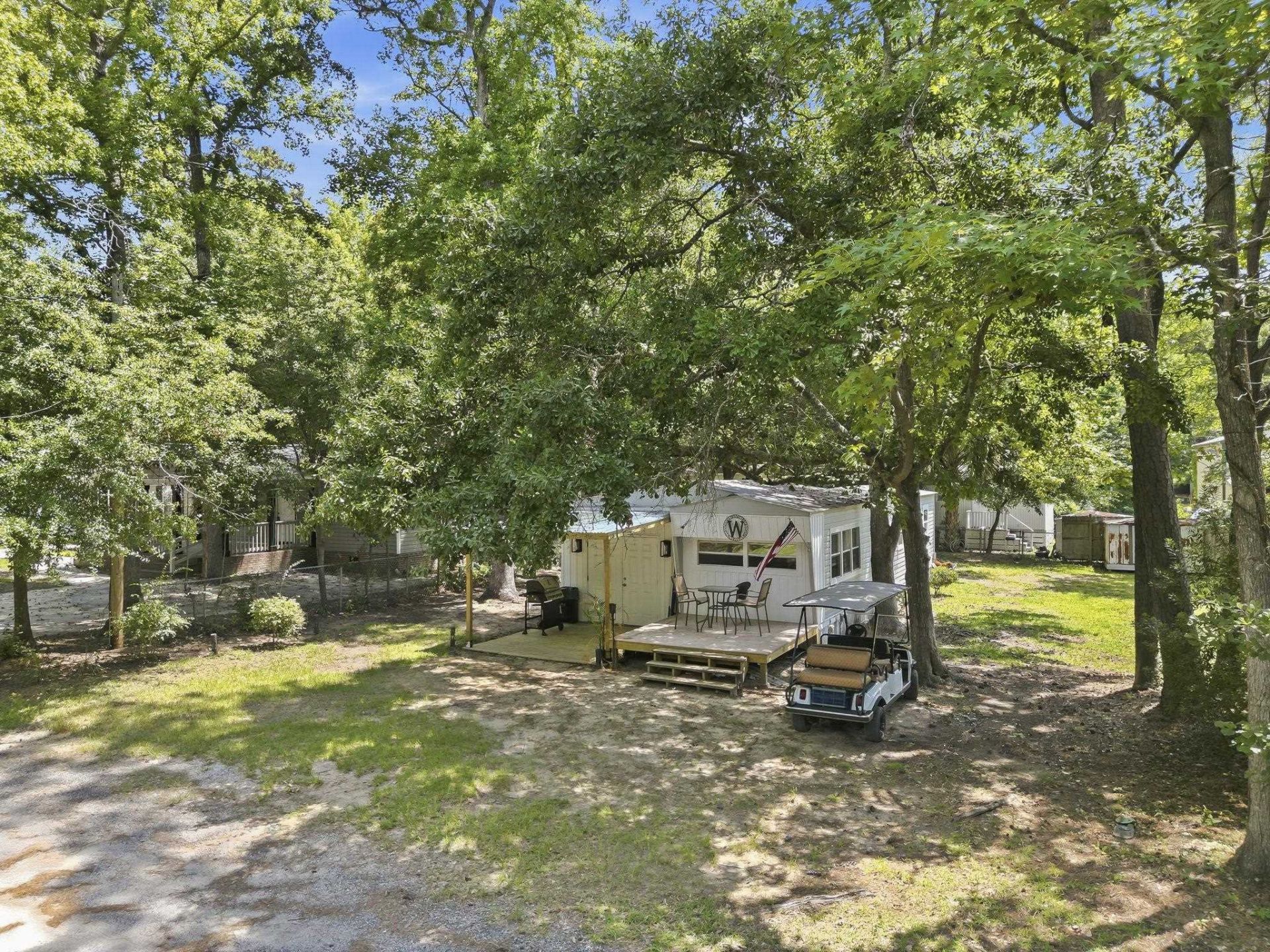 429 East Surfwind Dr. Photo 4