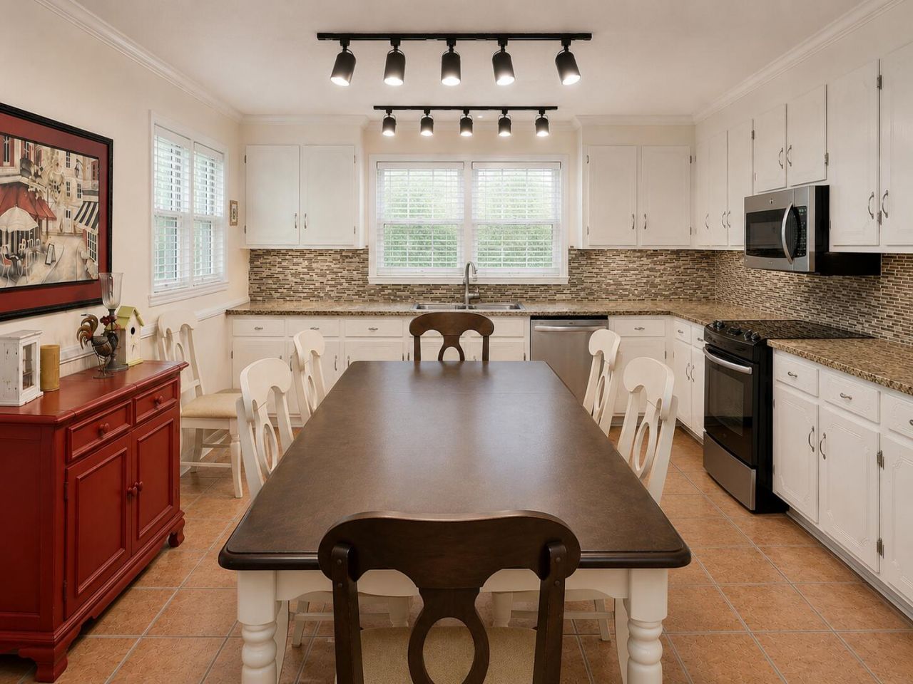 1398 Chicken Creek Road Photo 11