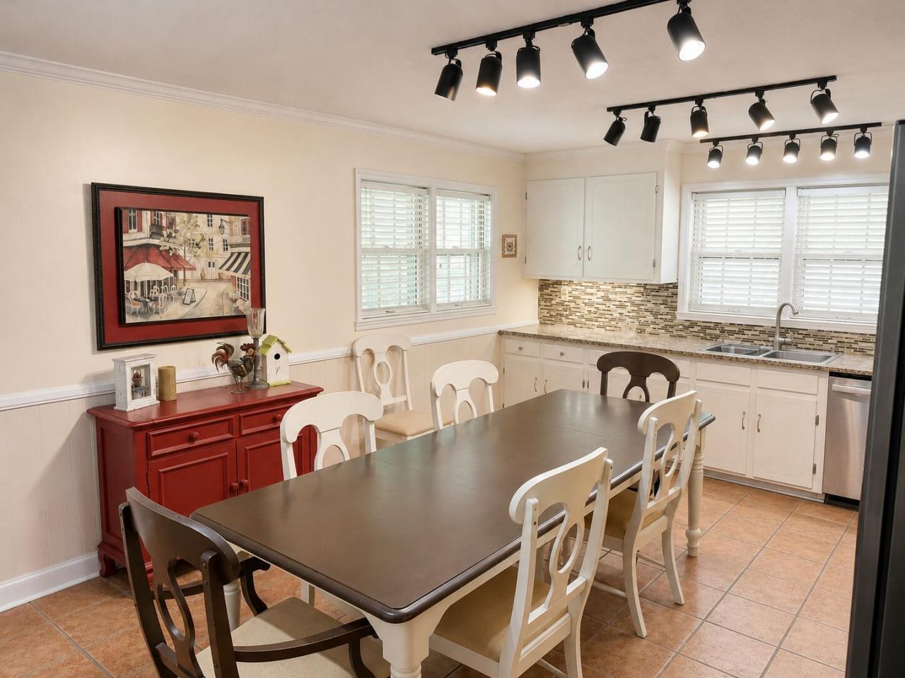 1398 Chicken Creek Road Photo 12